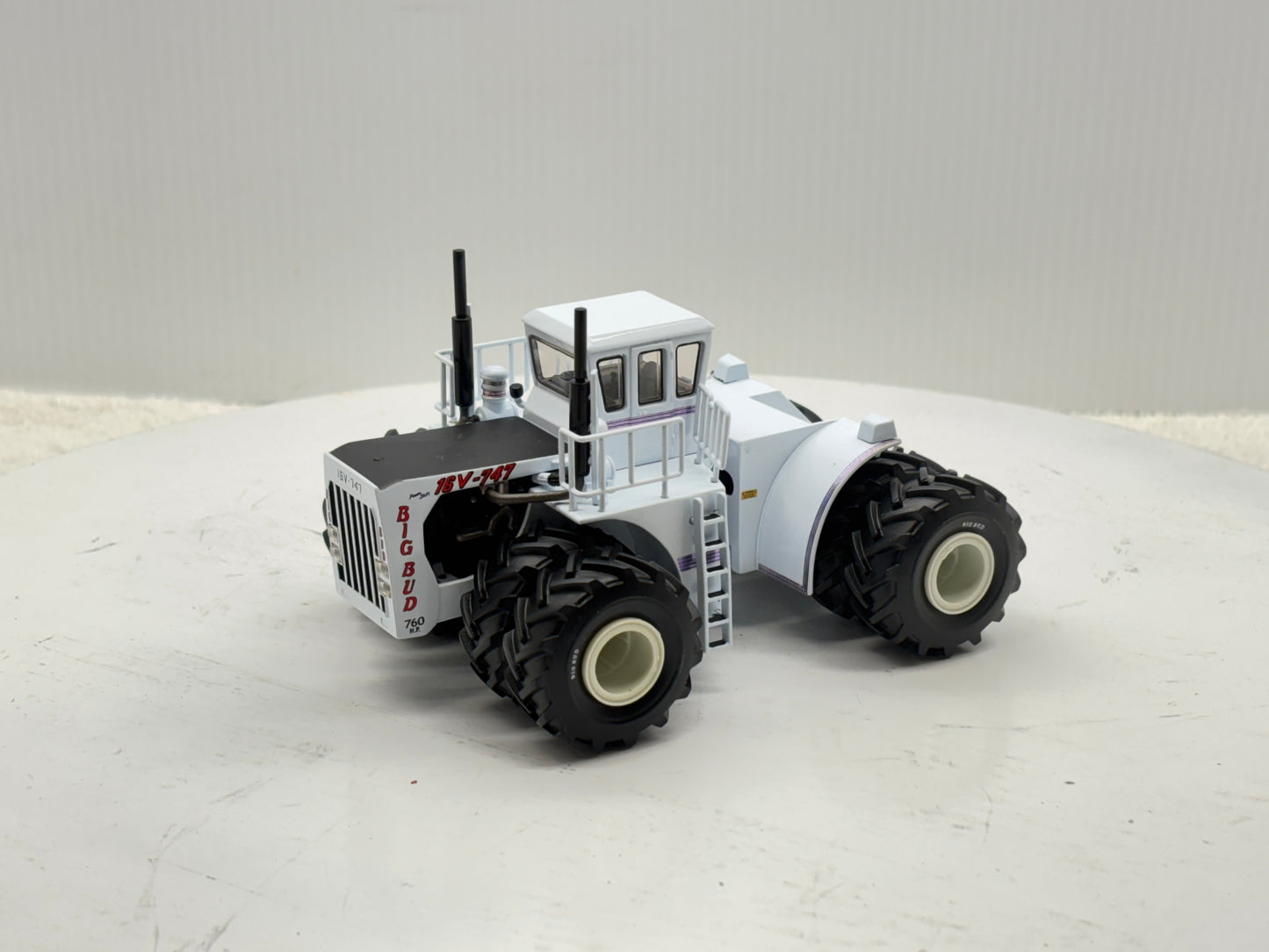 1/64 Big Bud 16V-747 760HP