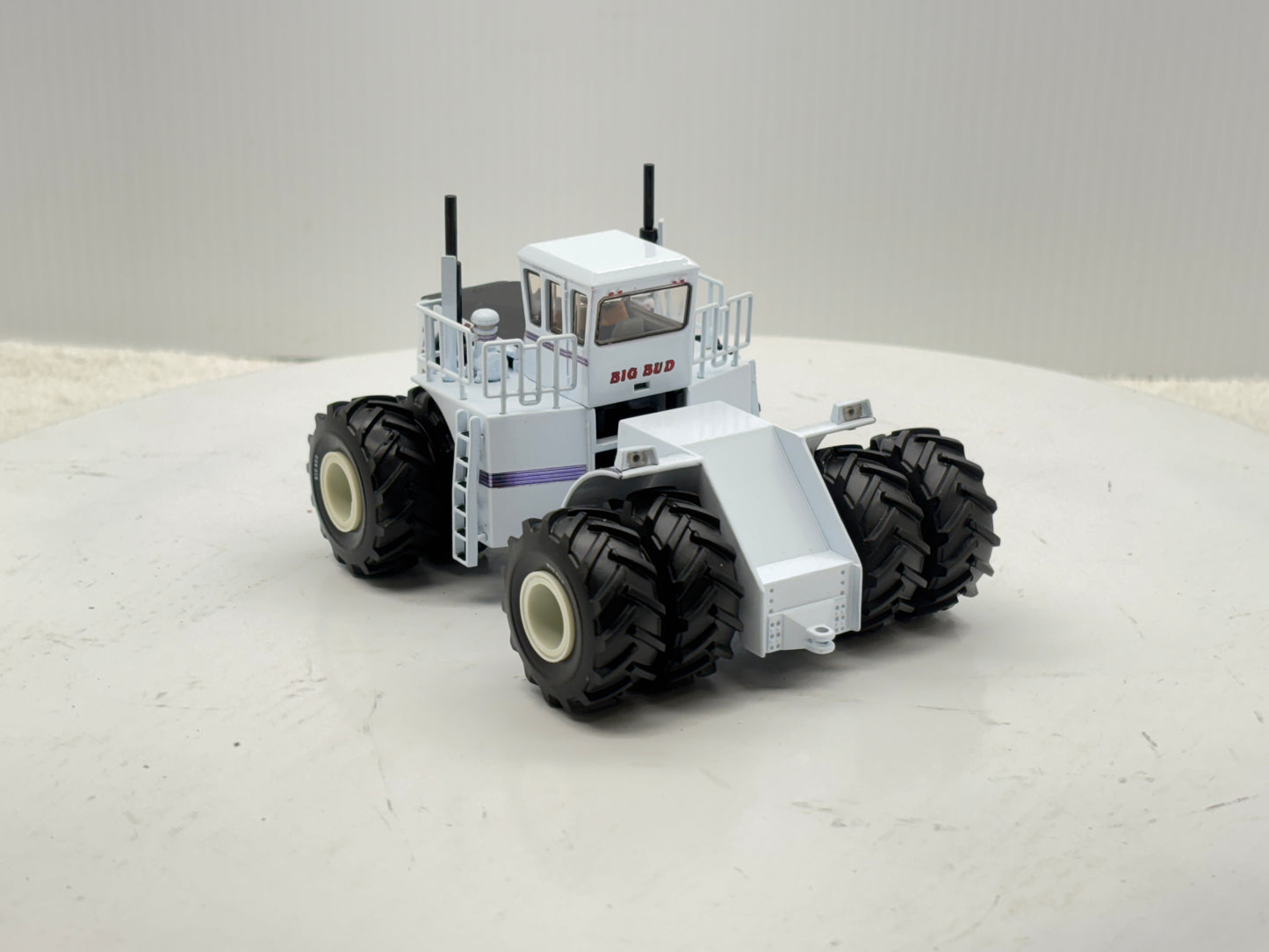 1/64 Big Bud 16V-747 760HP