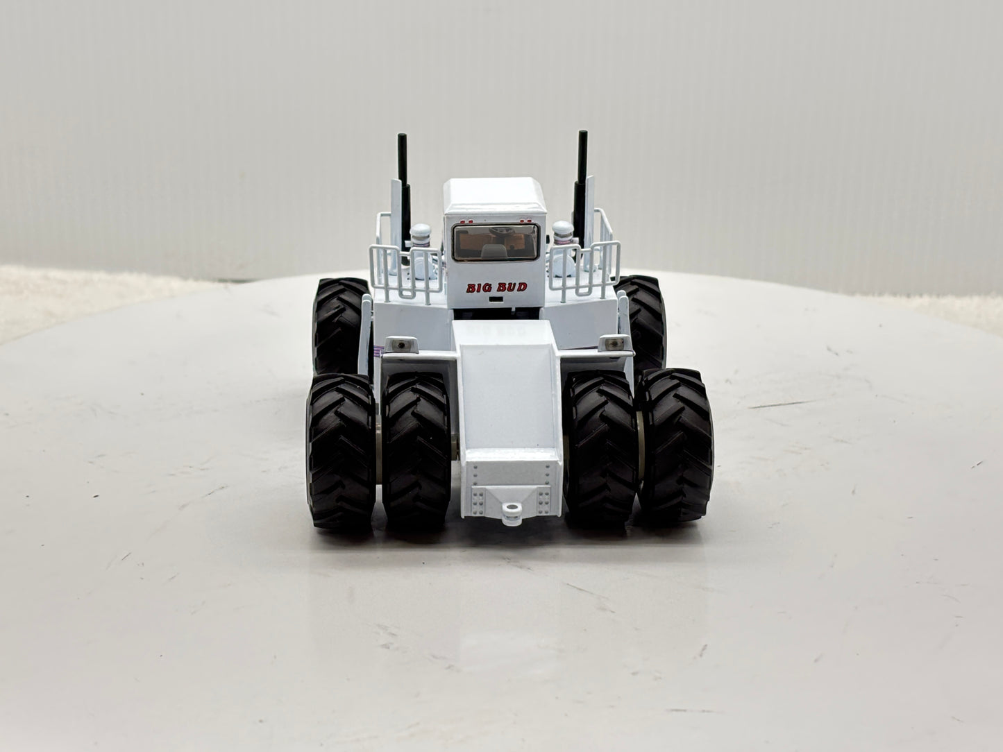 1/64 Big Bud 16V-747 760HP