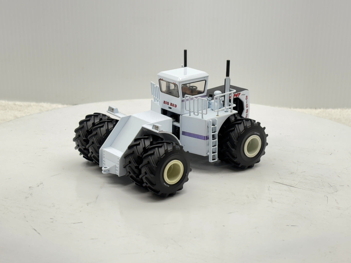 1/64 Big Bud 16V-747 760HP