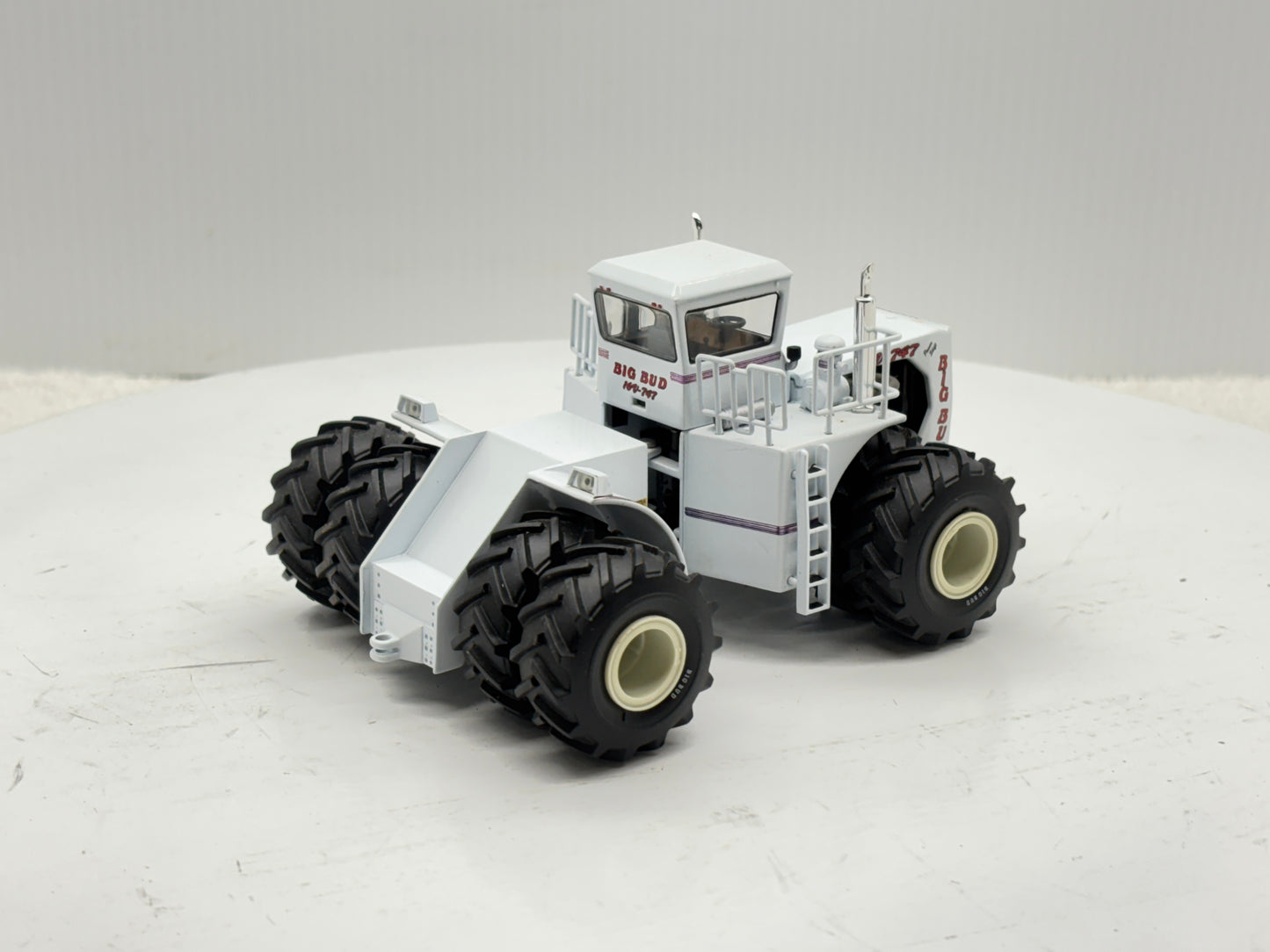 1/64 Big Bud 16V-747 900HP