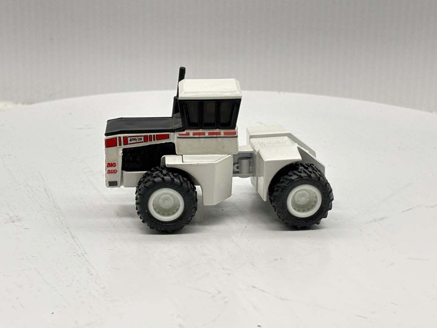 1/64 Big Bud 400-20 Home Hardware