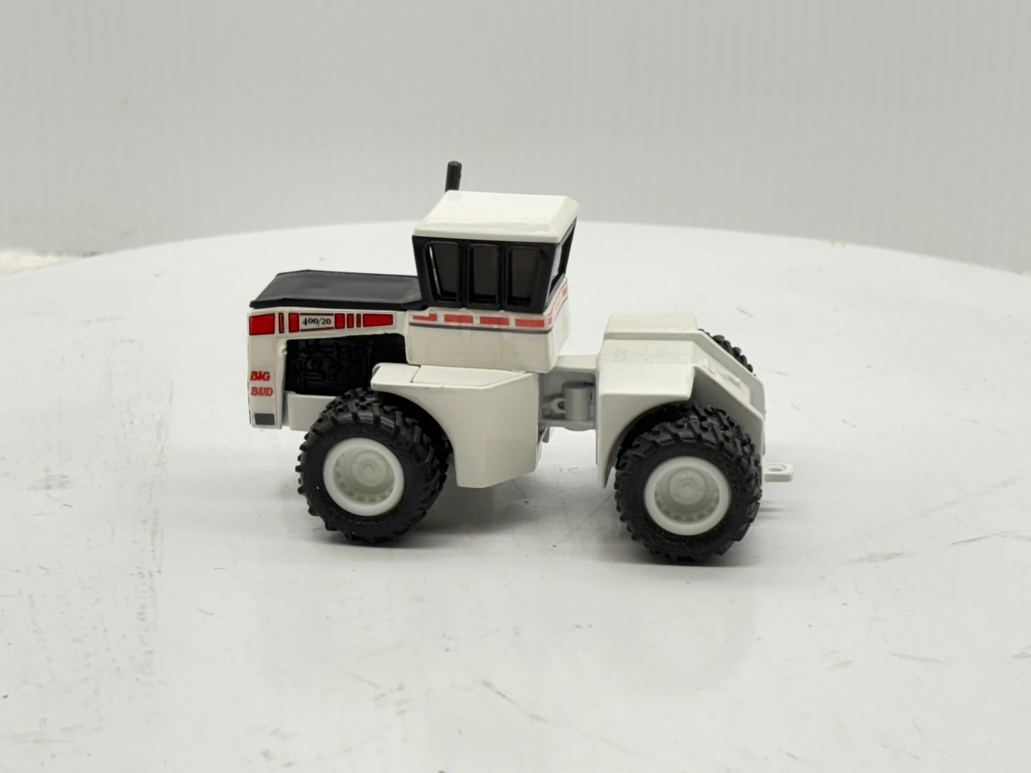 1/64 Big Bud 400-20 Home Hardware