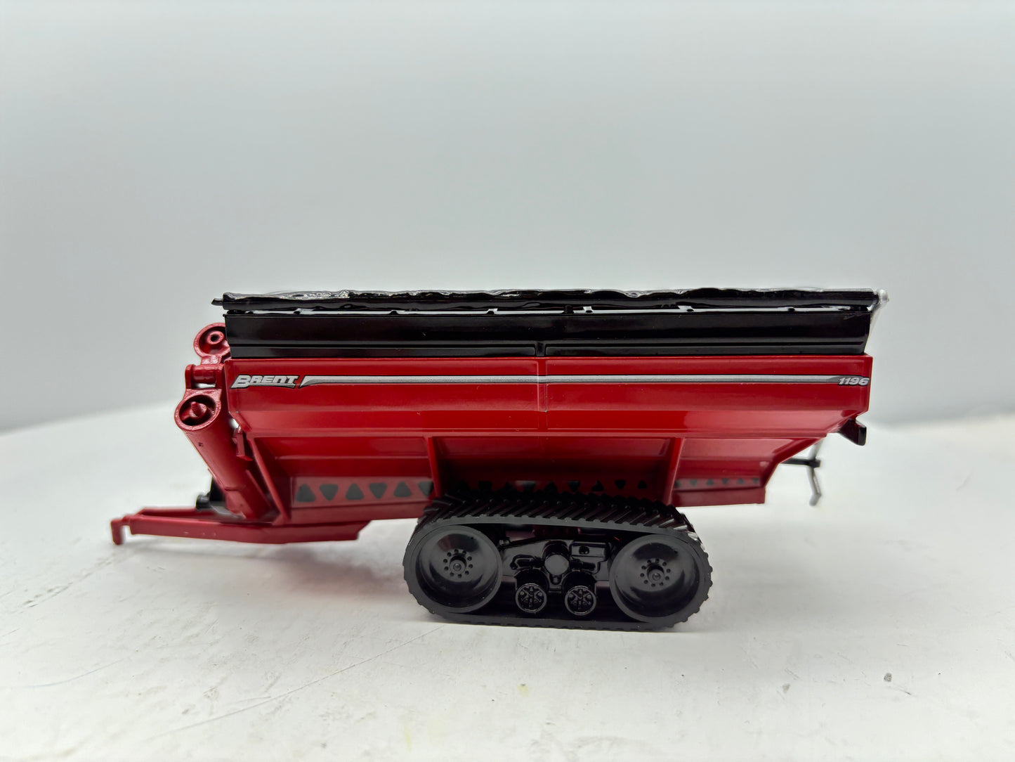 1/64 Brent 1196 Tracked Grain Cart