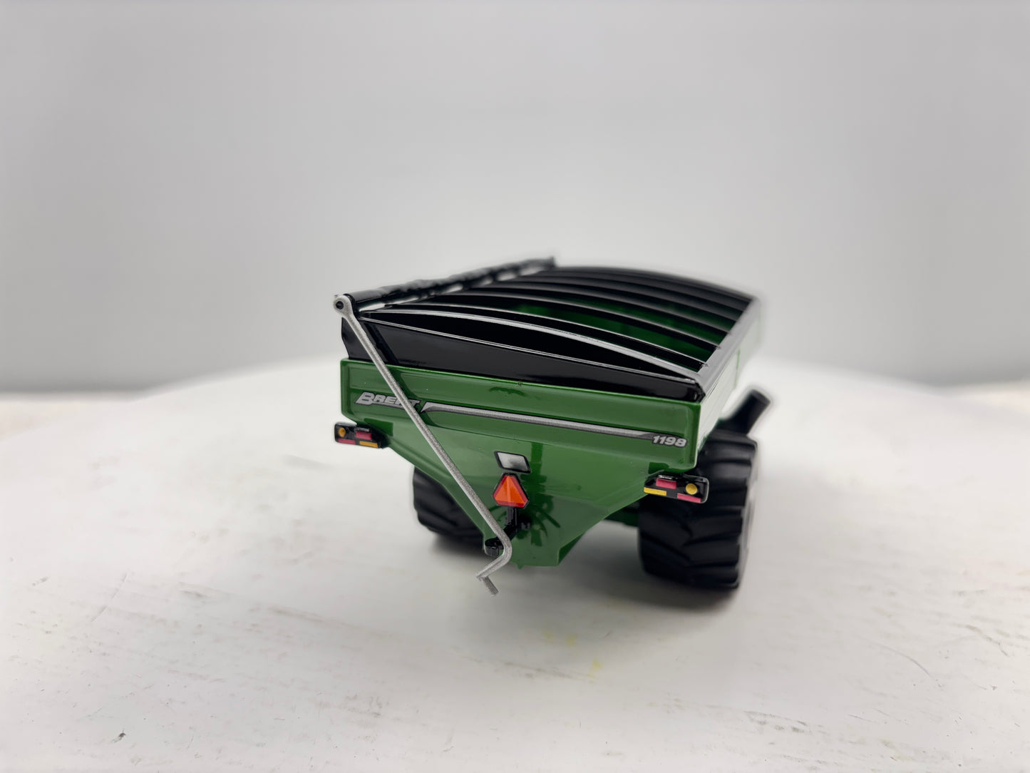 1/64 Brent 1198 Avalanche Singles Green