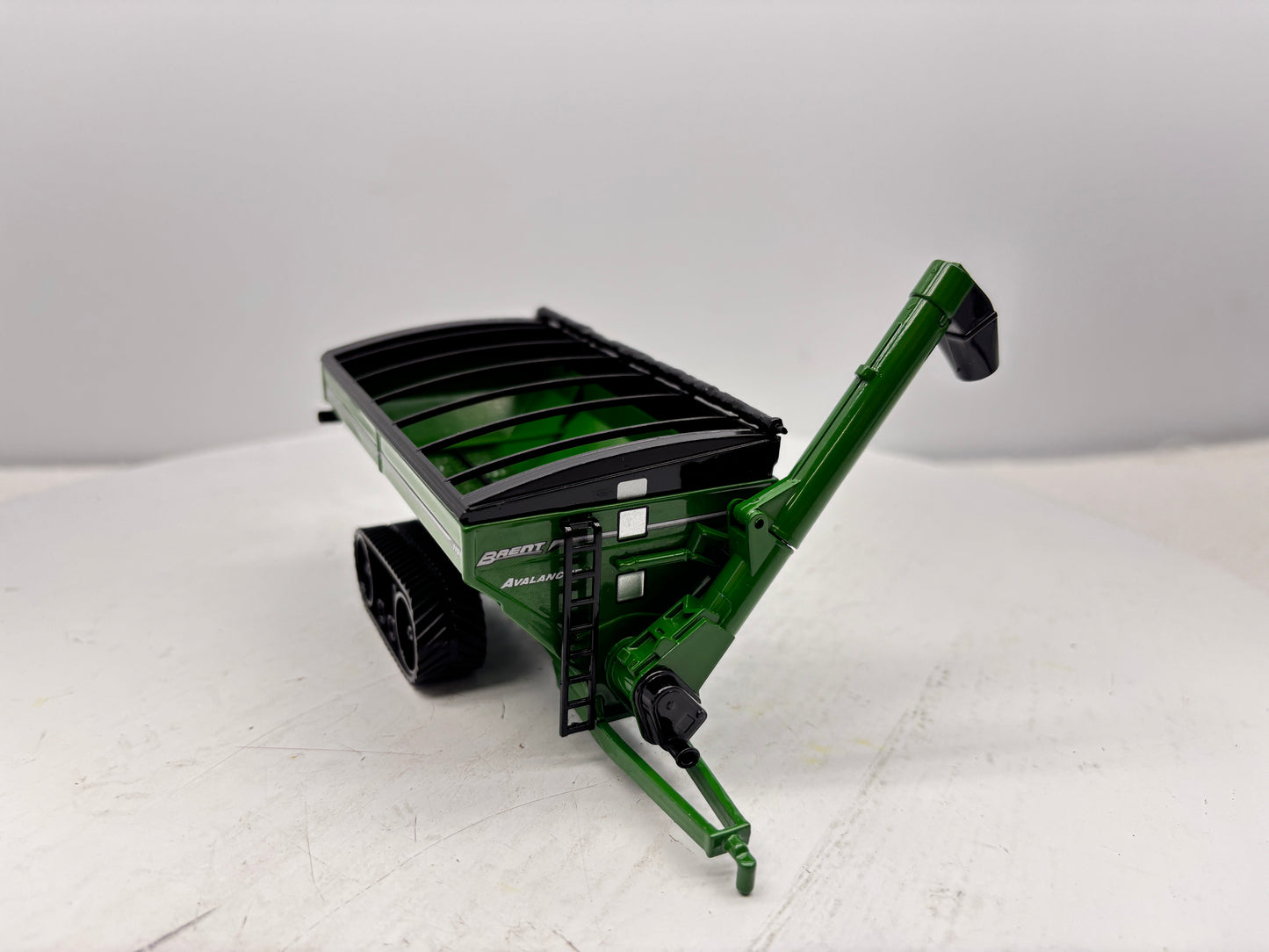 1/64 Brent 1198 Avalanche Tracks Green