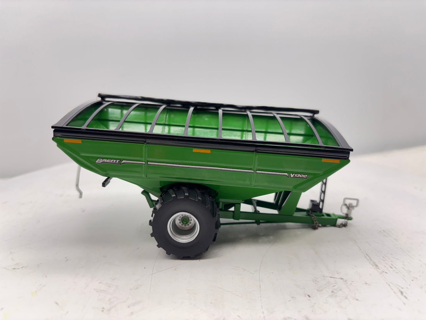 1/64 Brent V1300 Flotation Singles Green