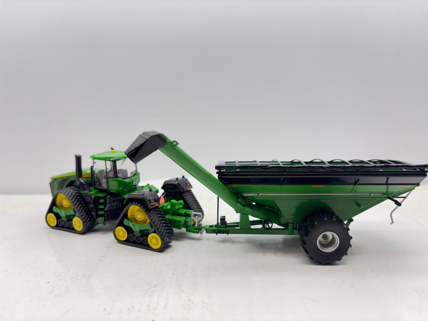 1/64 Brent V1300 Flotation Singles Green