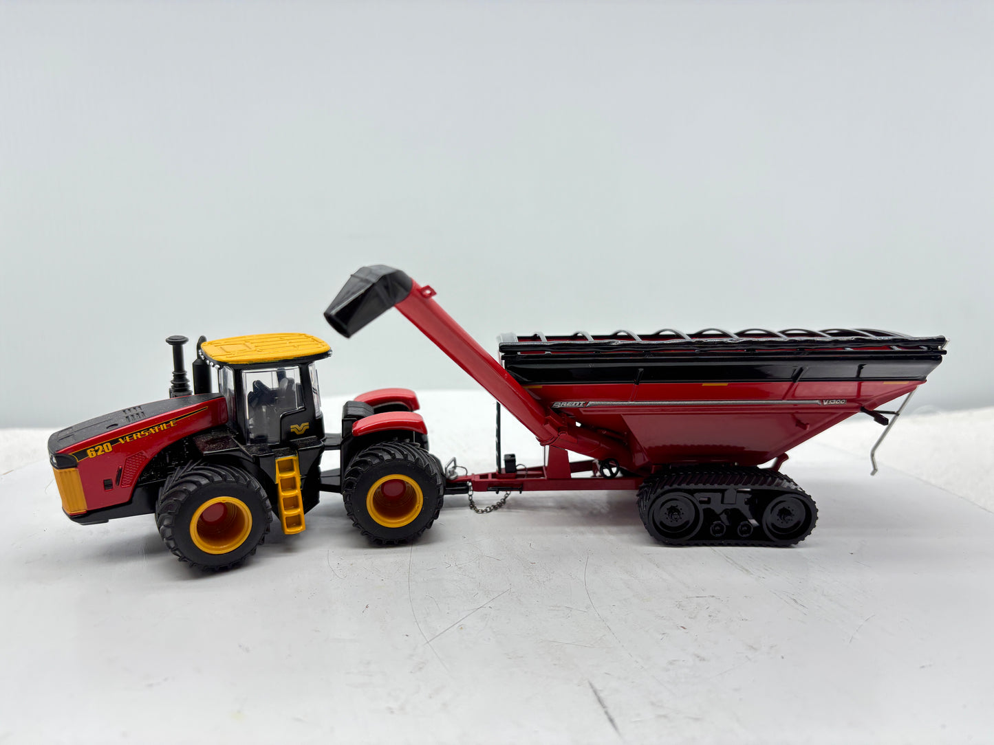 1/64 Brent V1300 Tracked