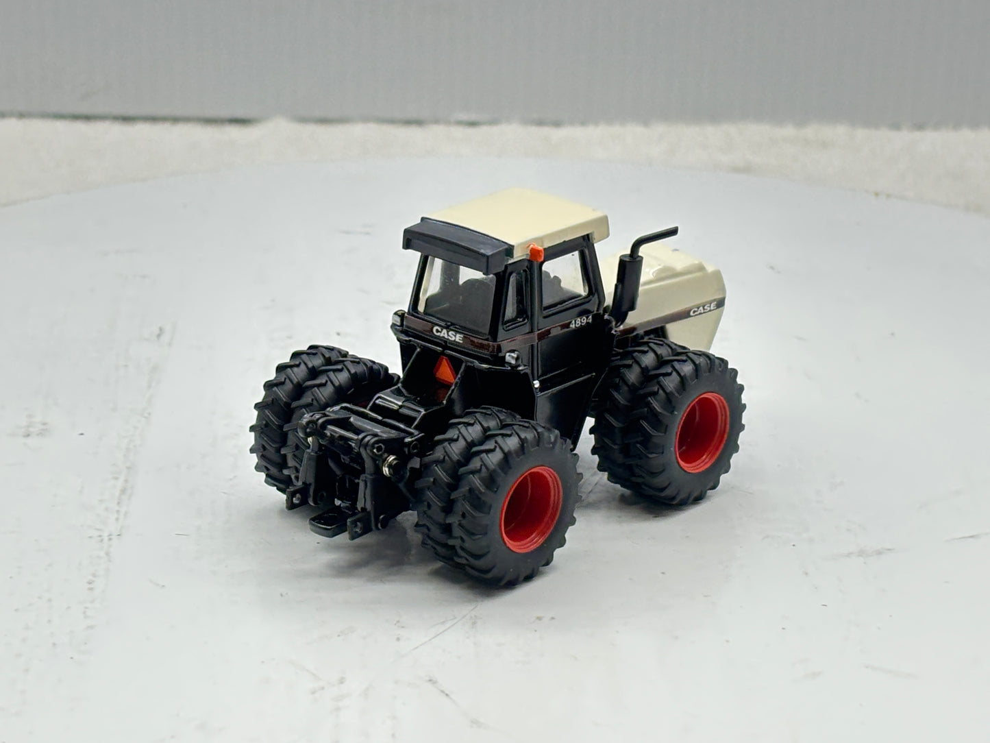 1/64 Case 4894 Prestige