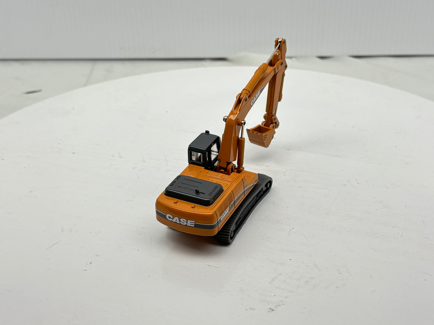 1/87 Case CX330