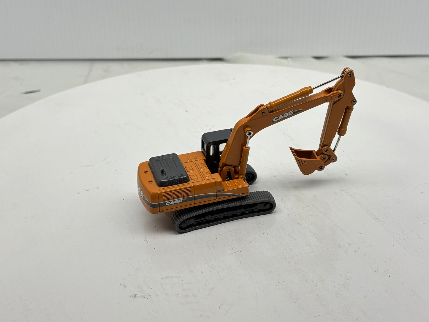 1/87 Case CX330