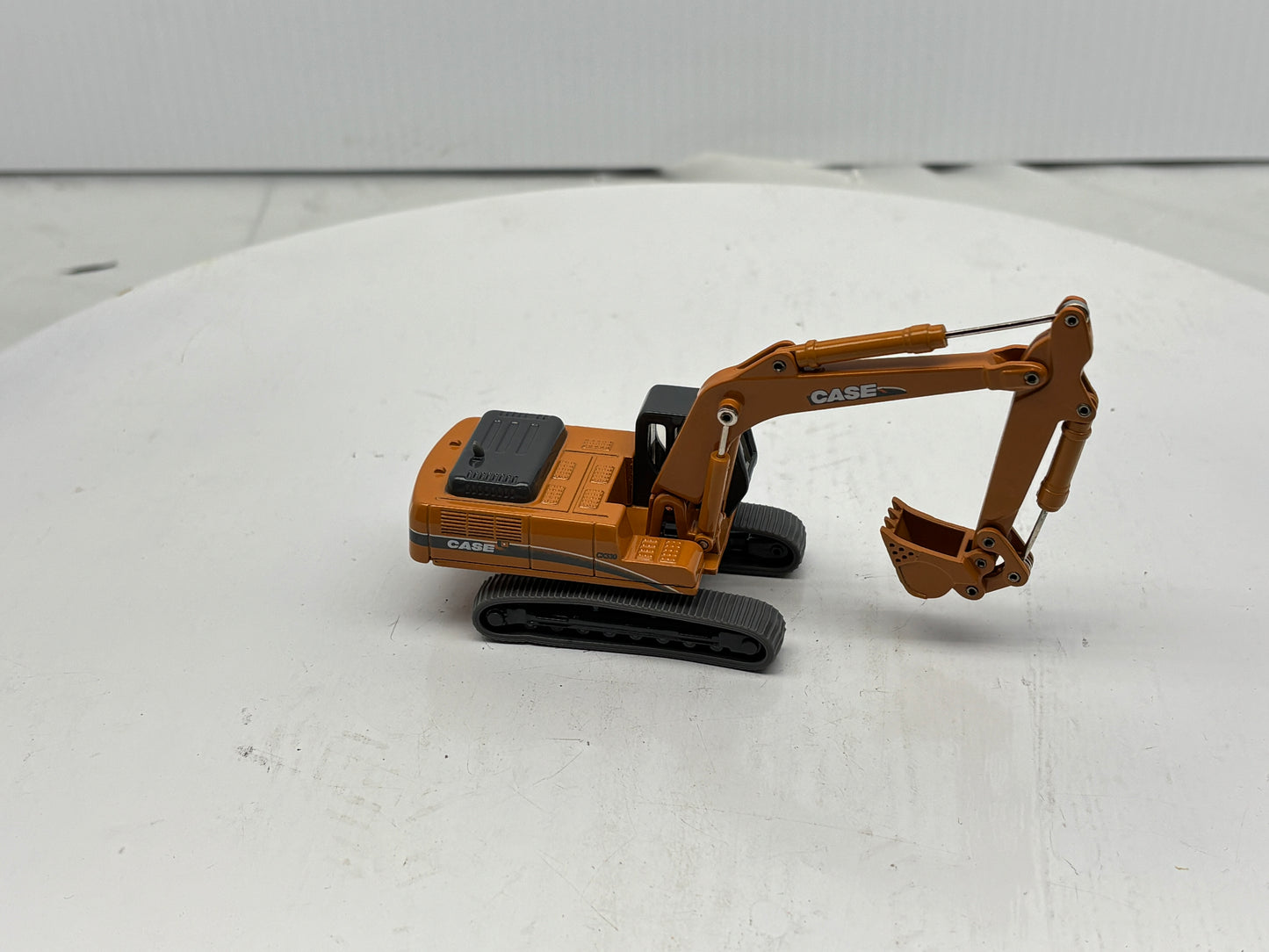 1/87 Case CX330