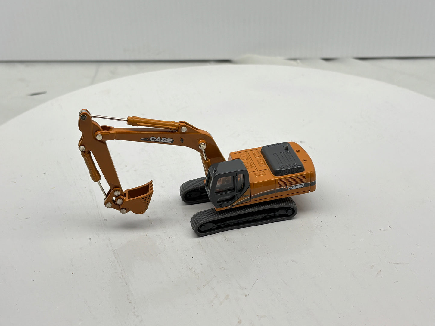 1/87 Case CX330