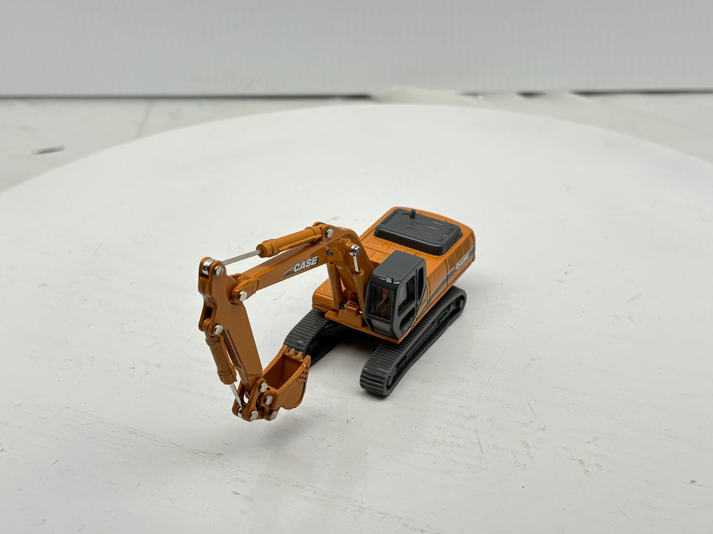 1/87 Case CX330