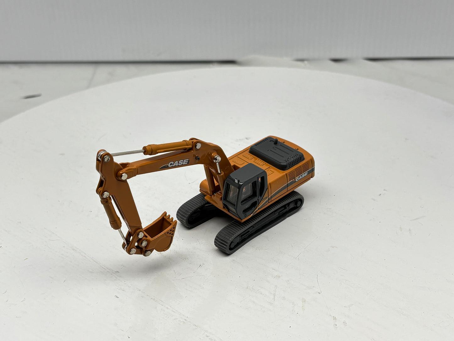 1/87 Case CX330