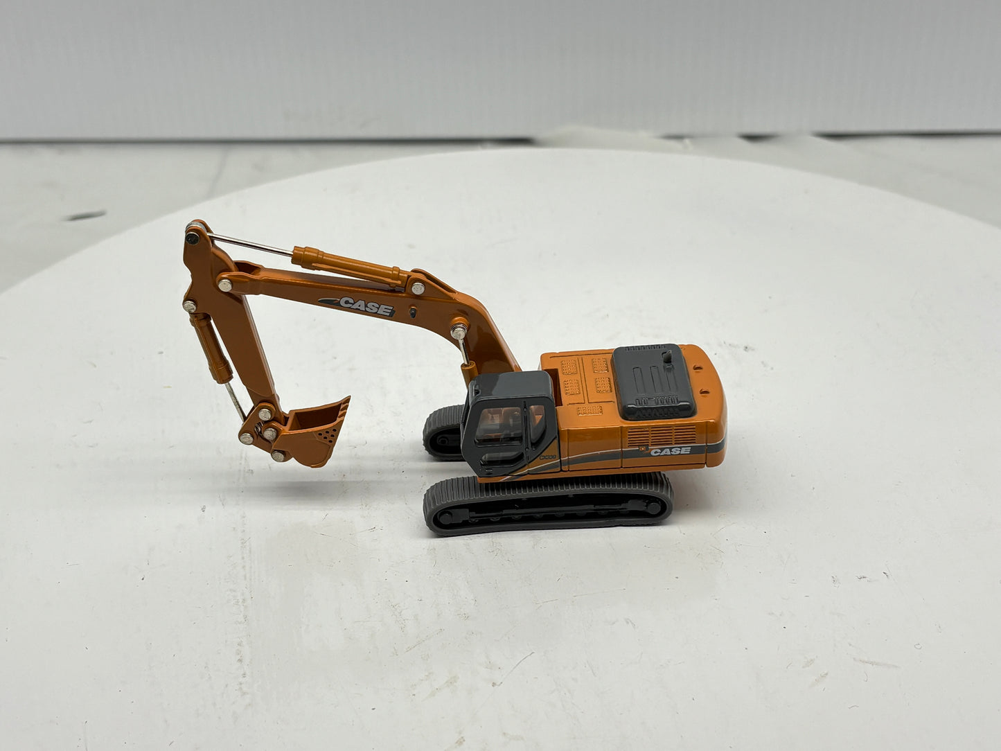 1/87 Case CX330