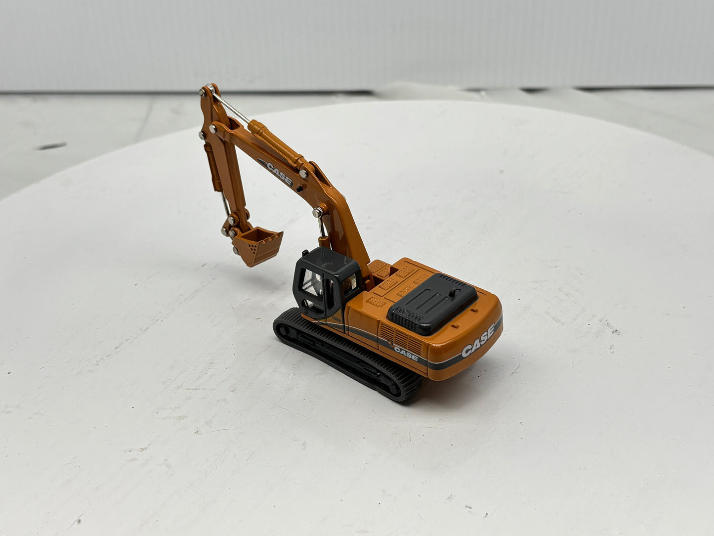 1/87 Case CX330