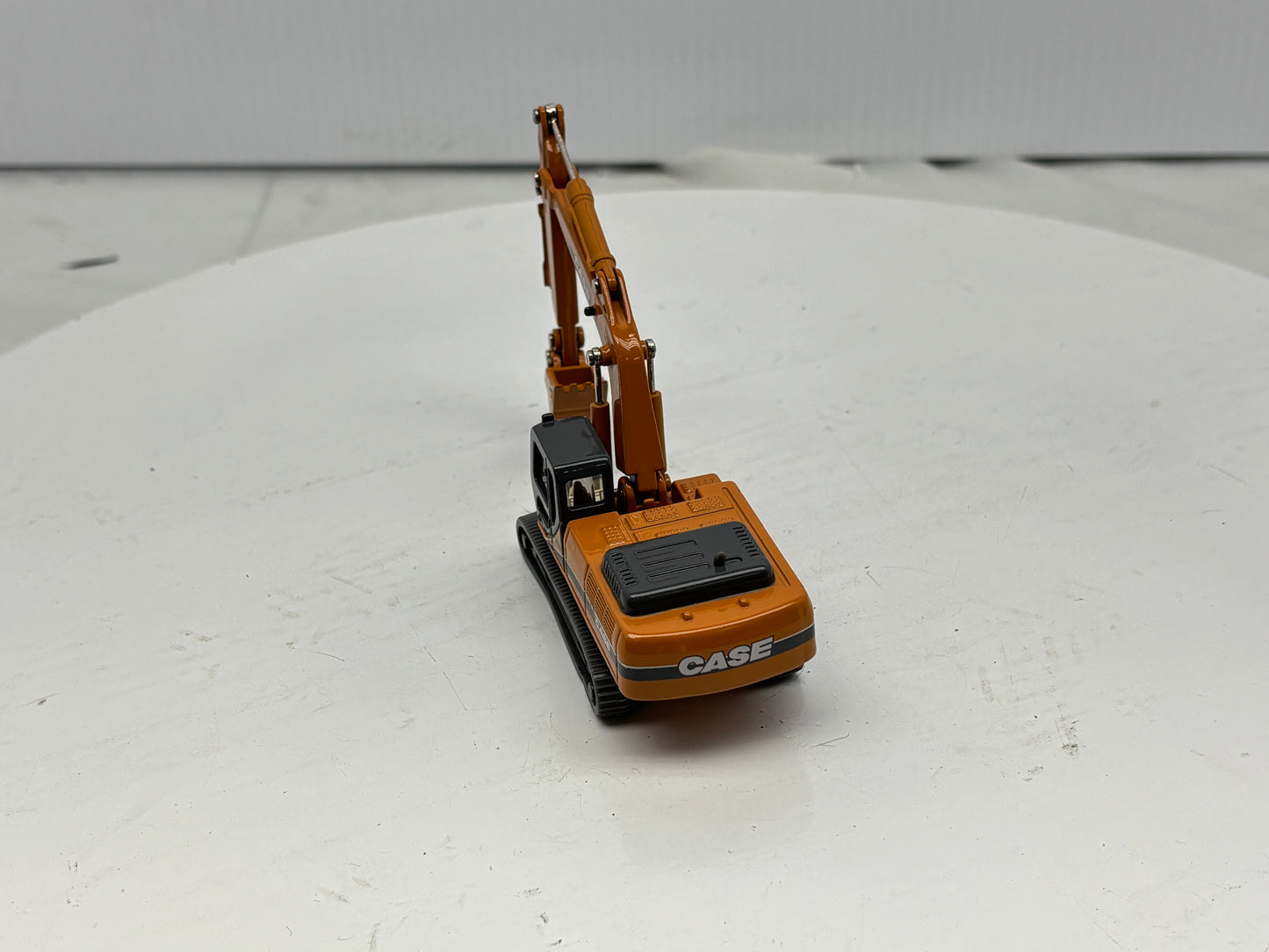 1/87 Case CX330