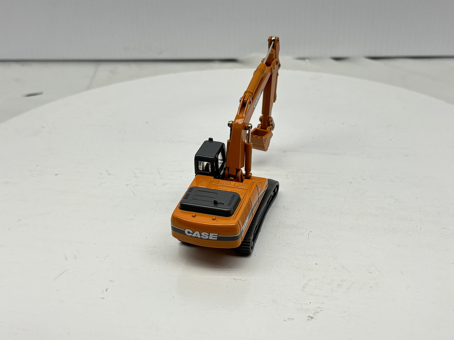 1/87 Case CX330