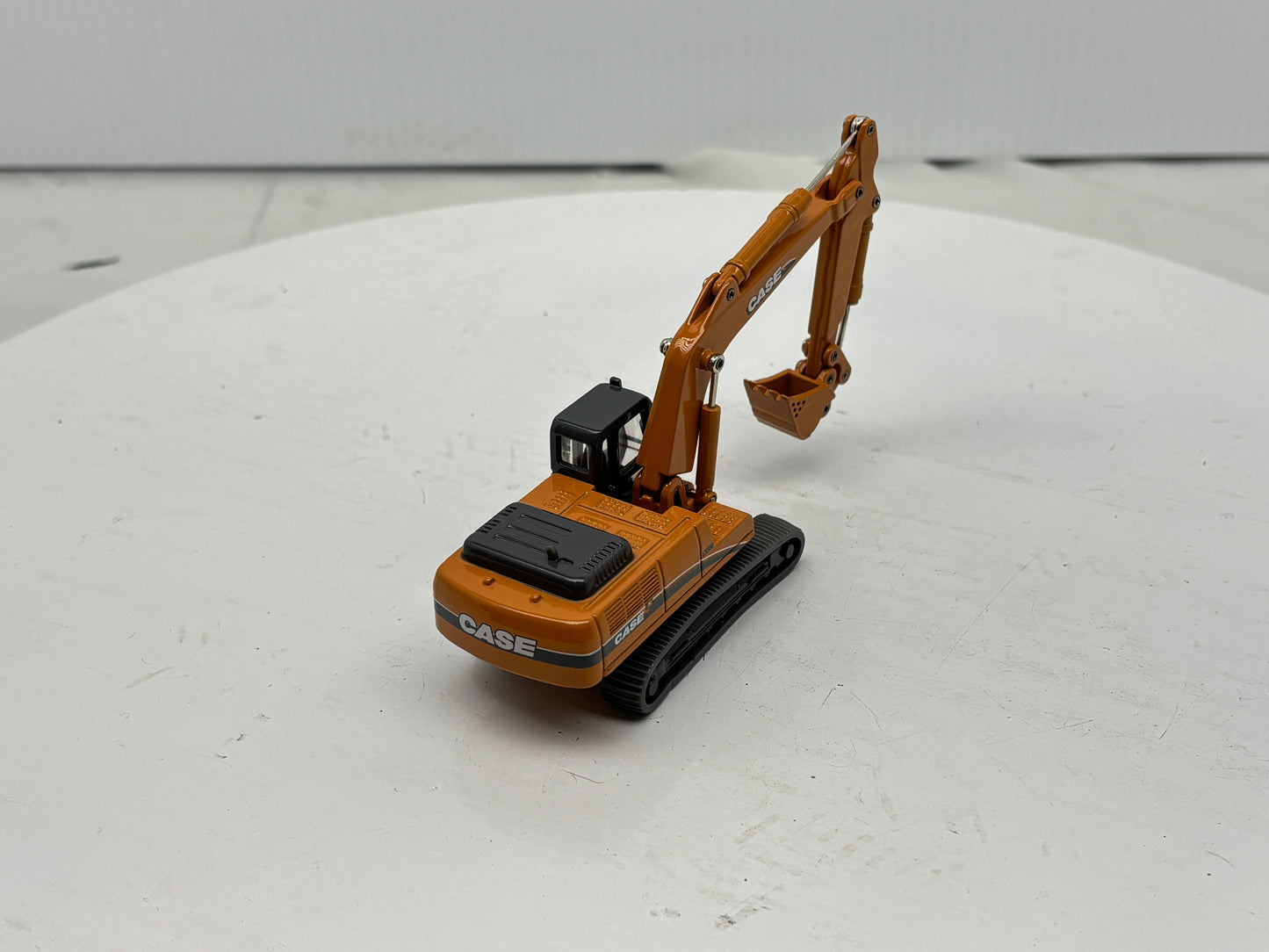 1/87 Case CX330