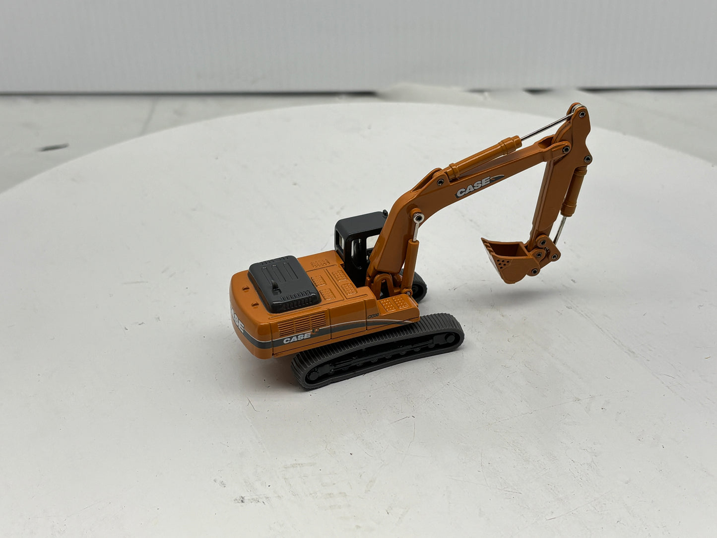 1/87 Case CX330