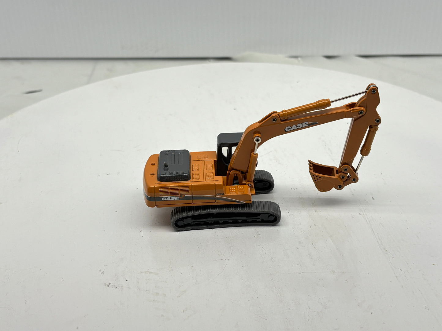 1/87 Case CX330