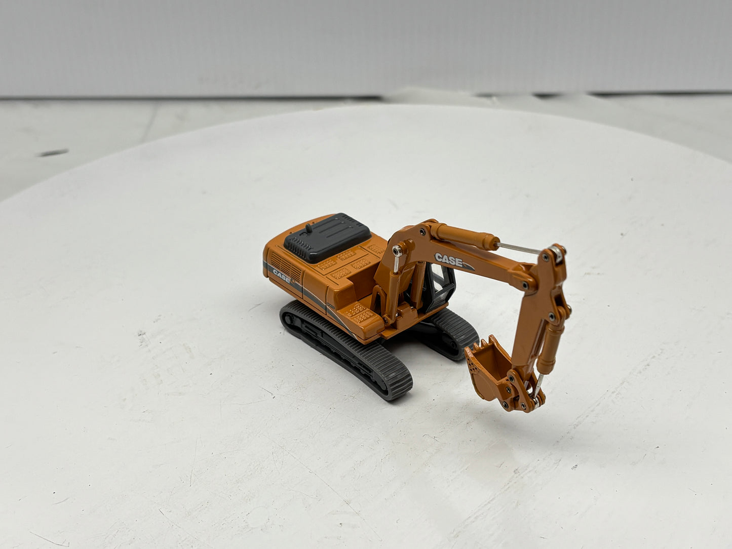 1/87 Case CX330