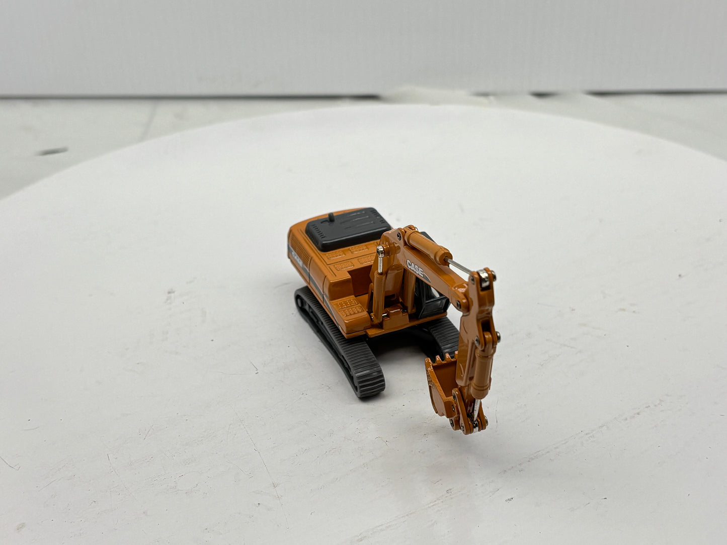 1/87 Case CX330