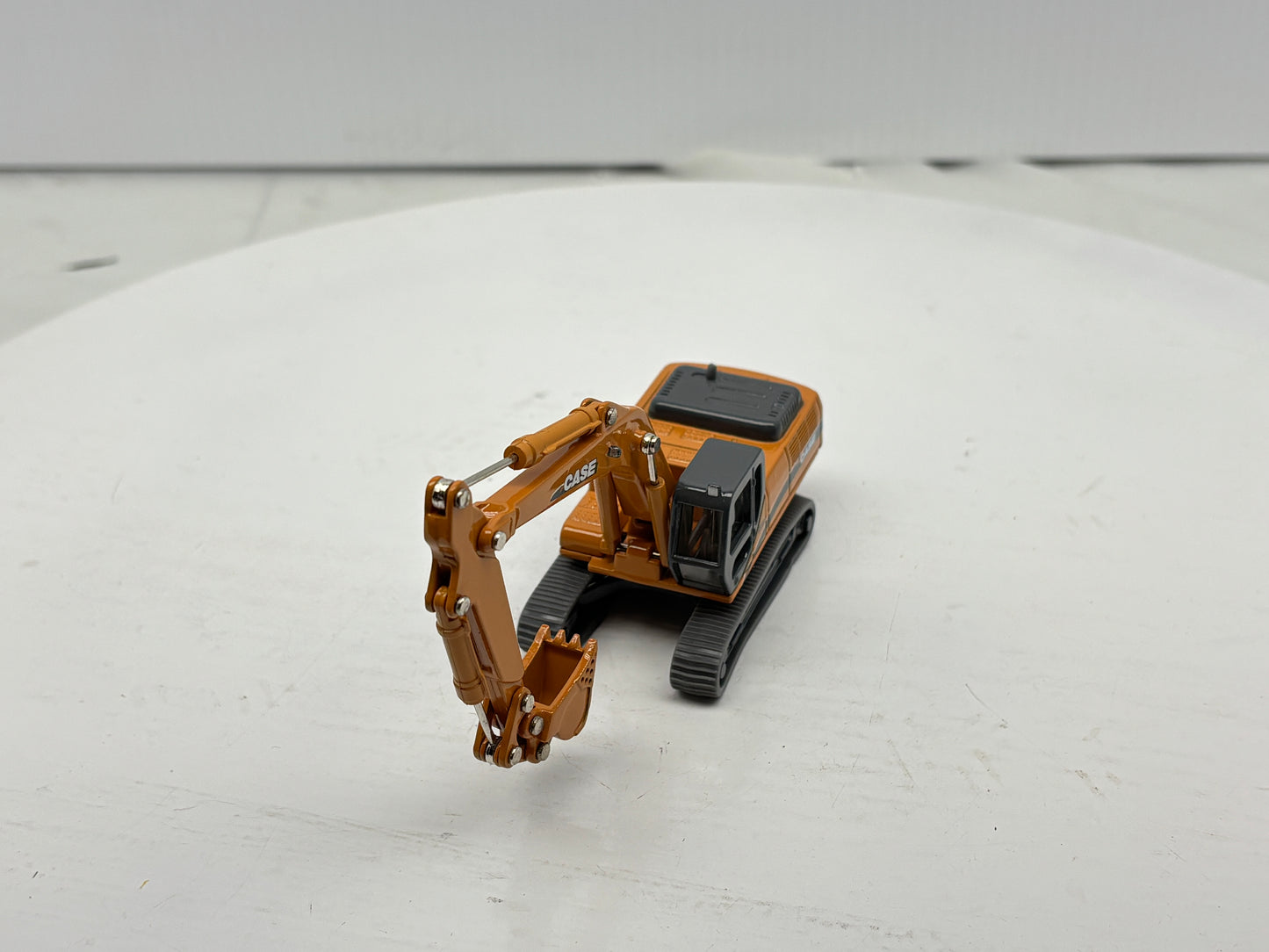 1/87 Case CX330