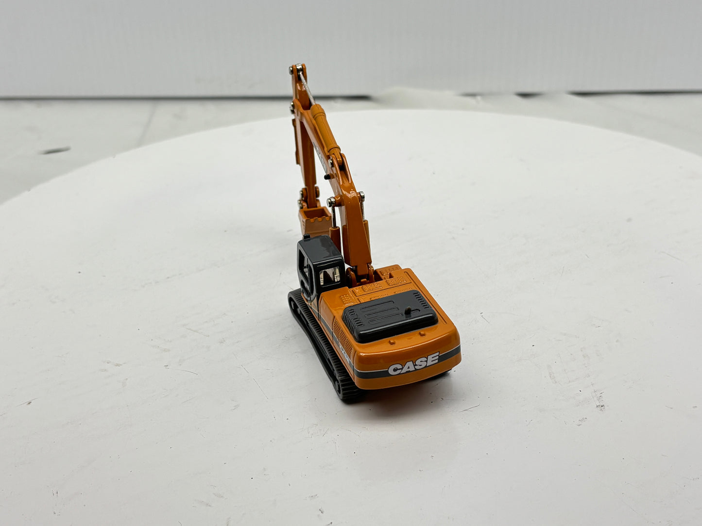 1/87 Case CX330