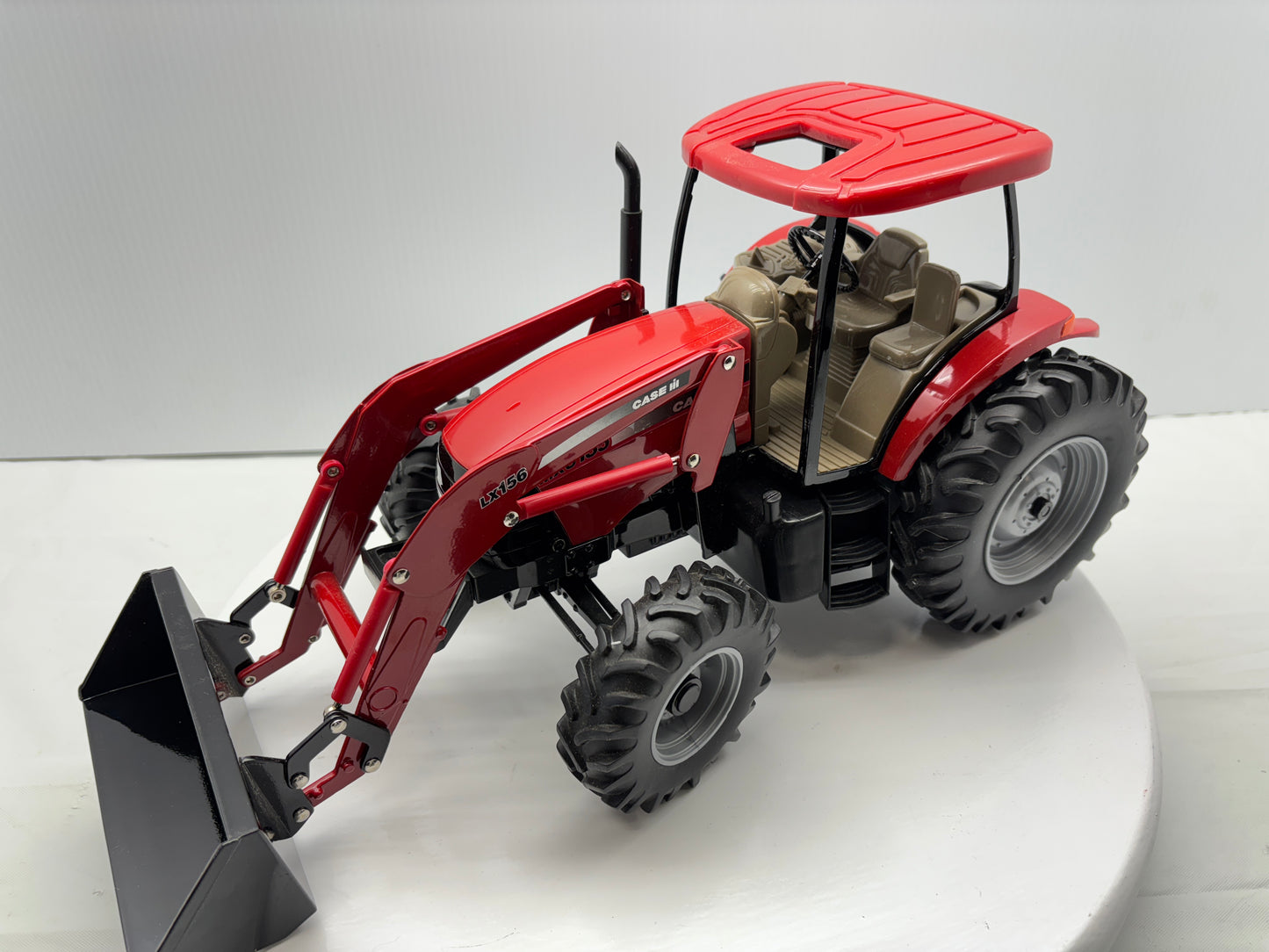 1/16 Case IH MXU135 by ERTL