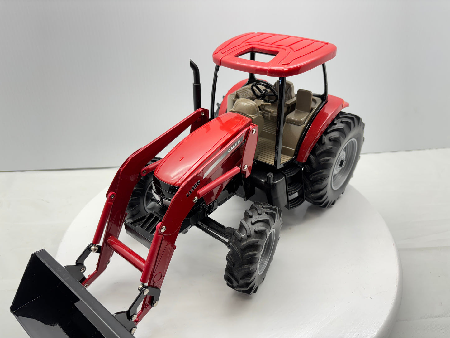 1/16 Case IH MXU135 by ERTL