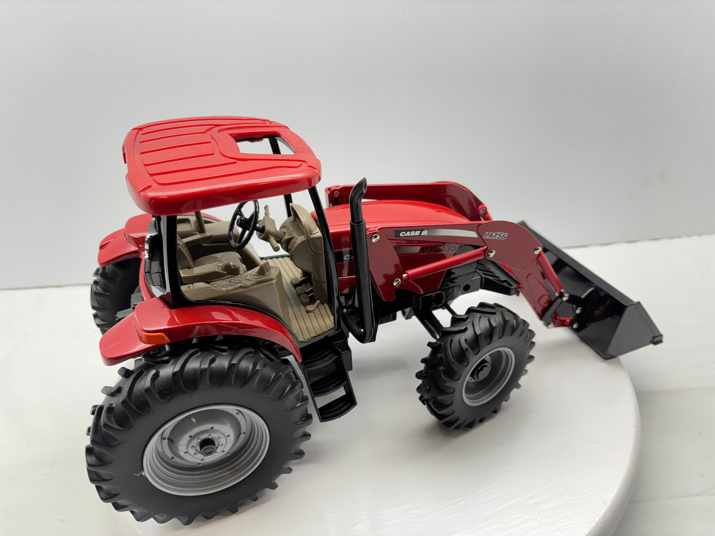 1/16 Case IH MXU135 by ERTL