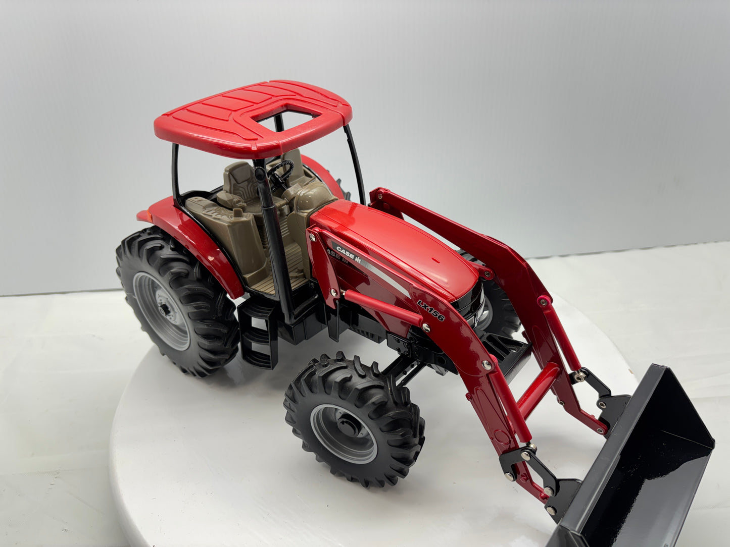 1/16 Case IH MXU135 by ERTL