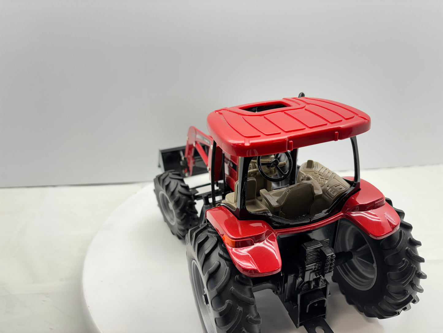 1/16 Case IH MXU135 by ERTL