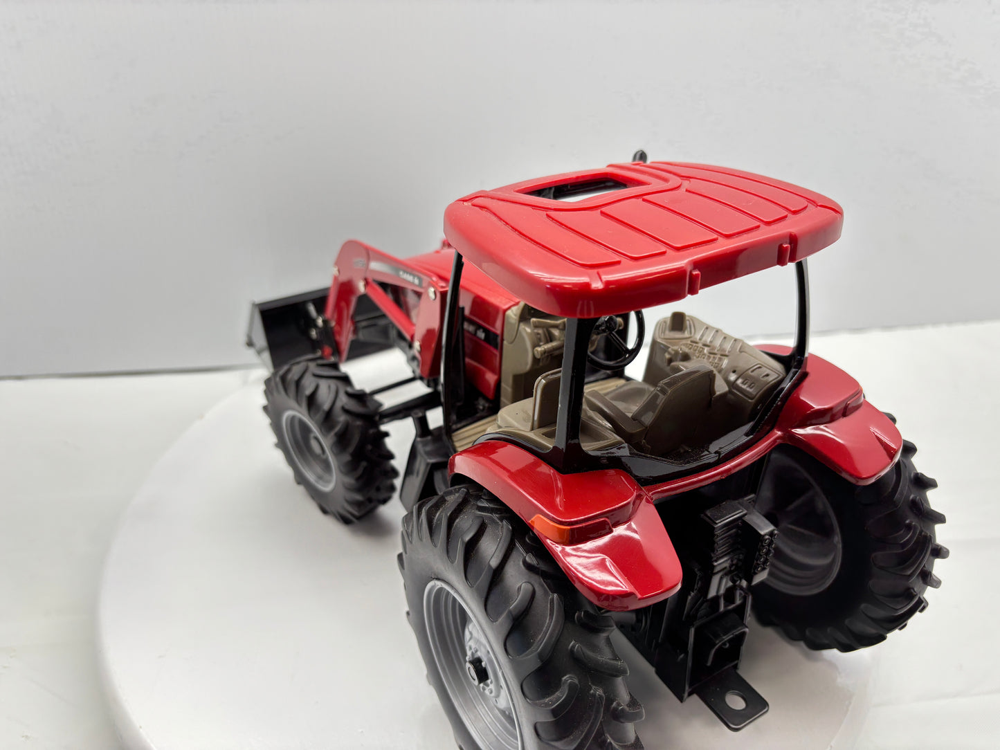 1/16 Case IH MXU135 by ERTL