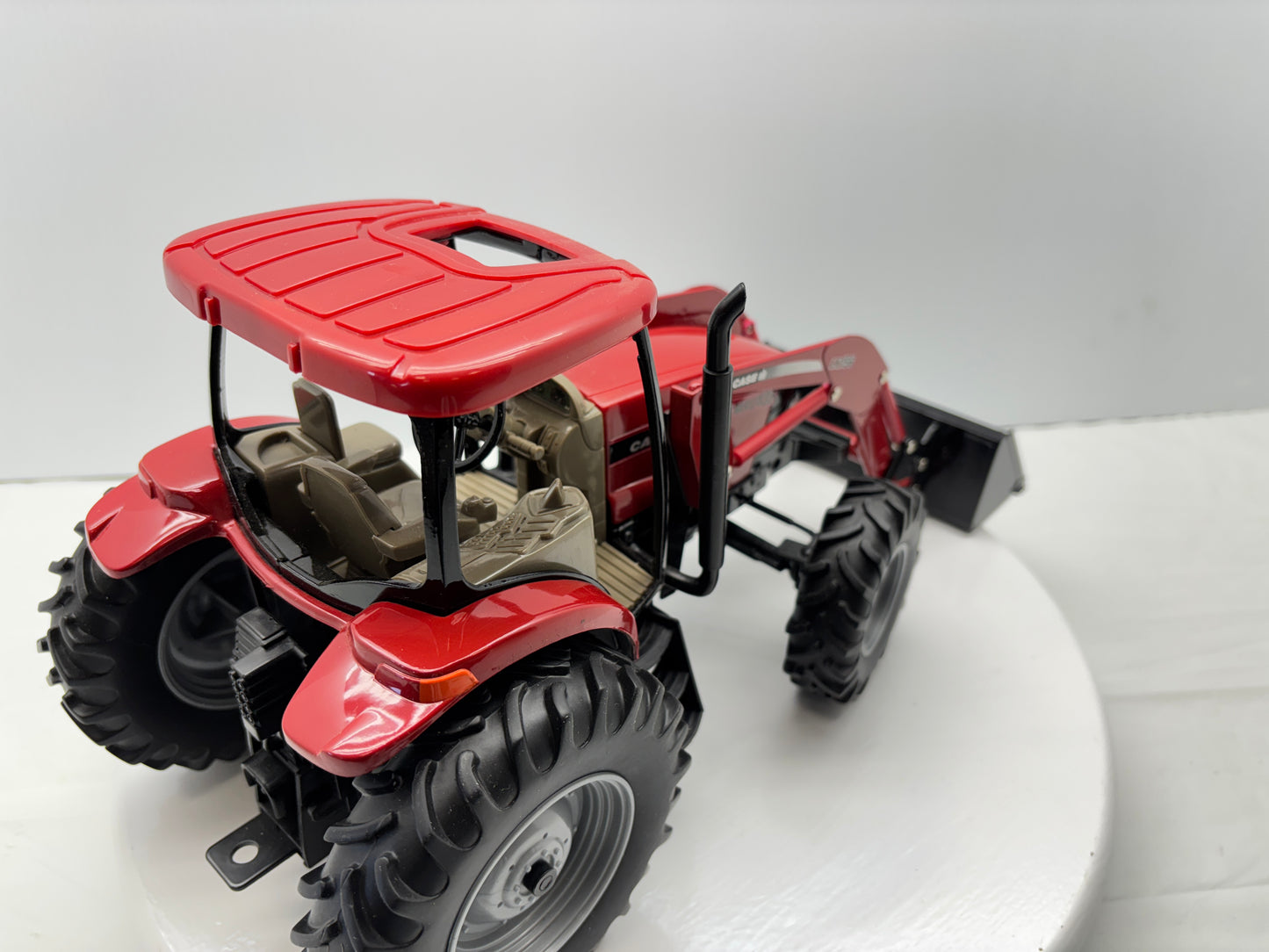 1/16 Case IH MXU135 by ERTL