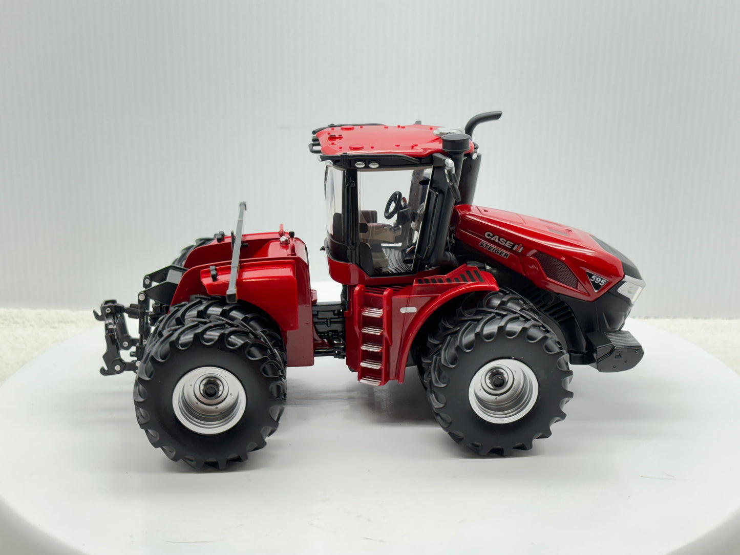 1/32 Case IH 595 Duals