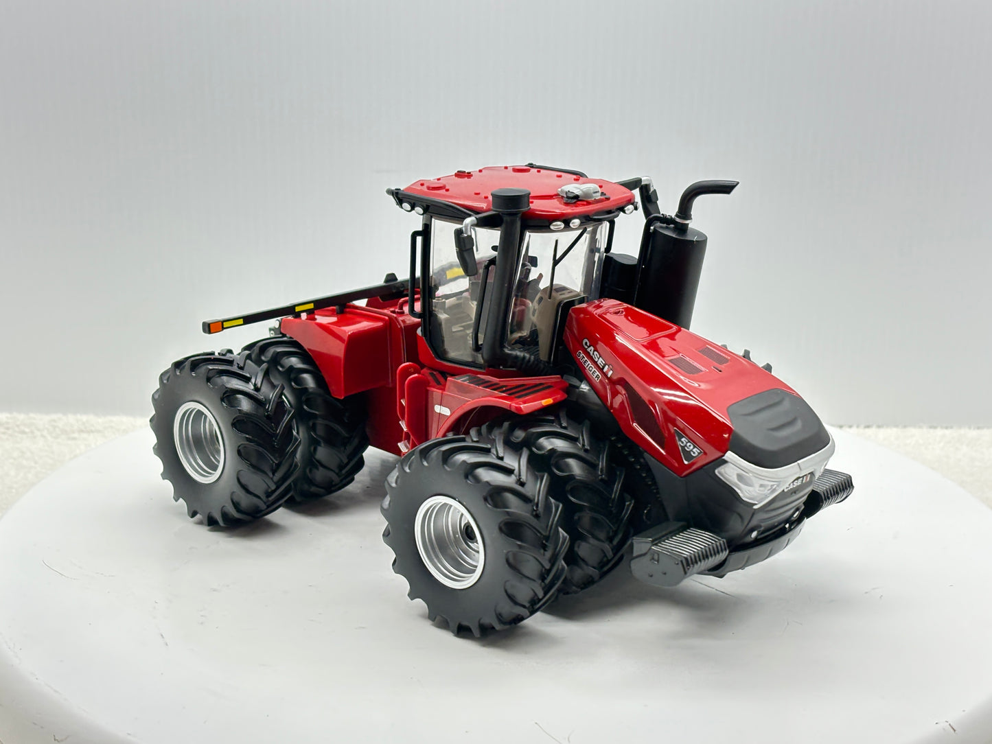 1/32 Case IH 595 Duals