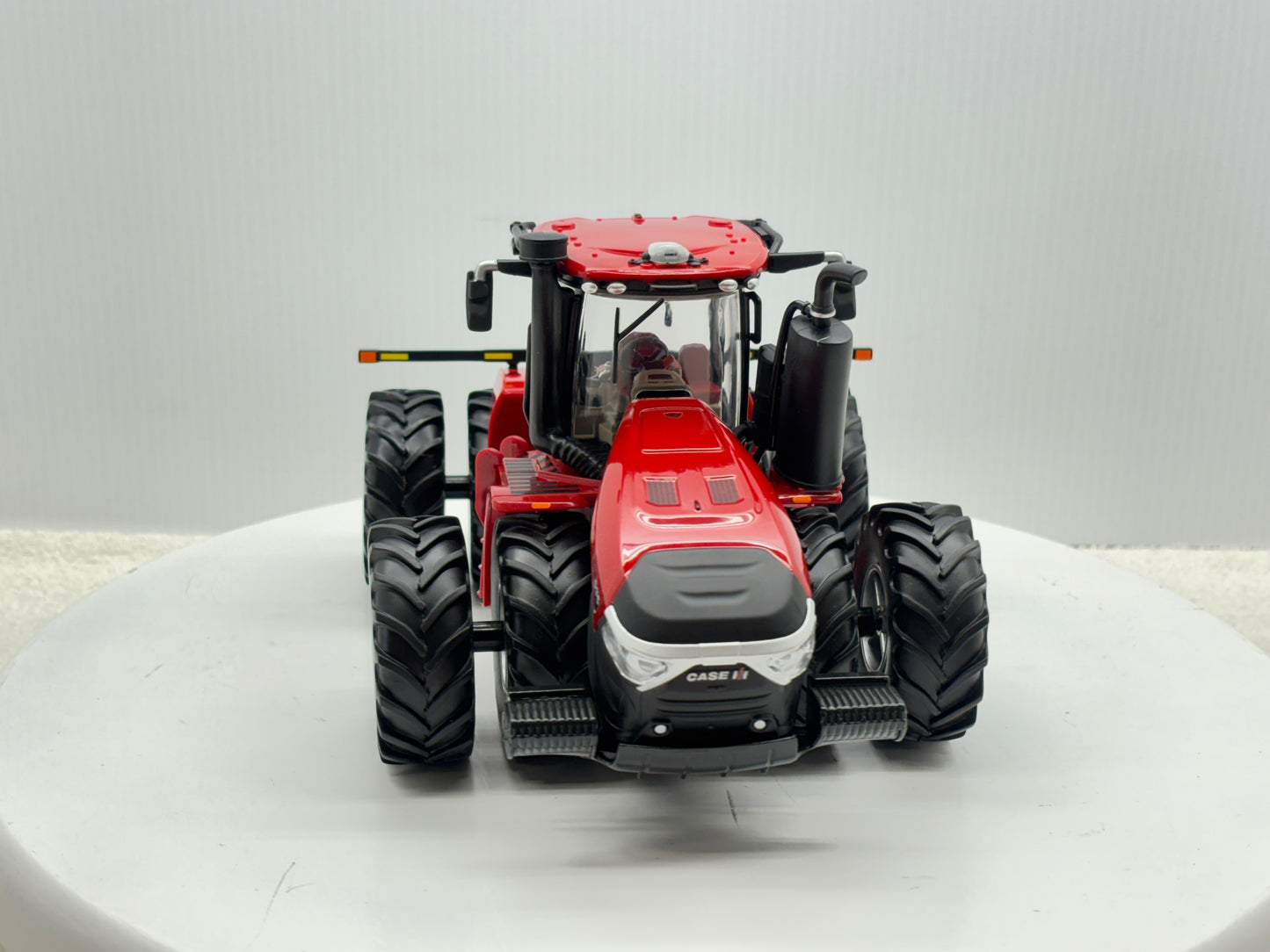 1/32 Case IH 595 Duals