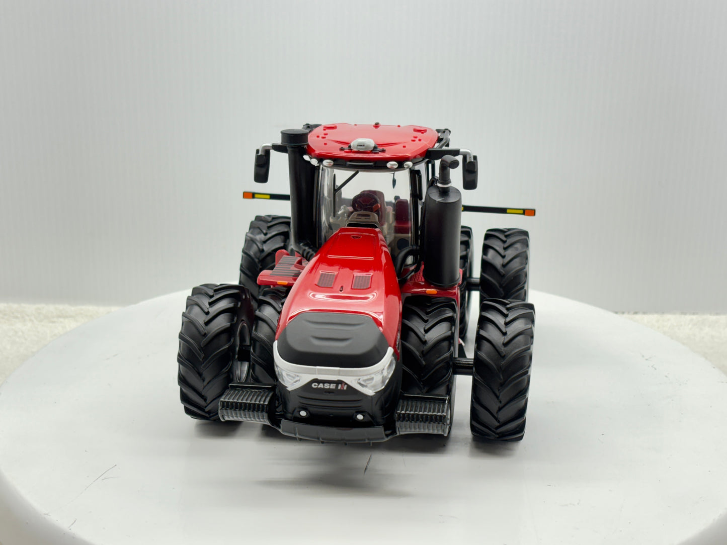 1/32 Case IH 595 Duals