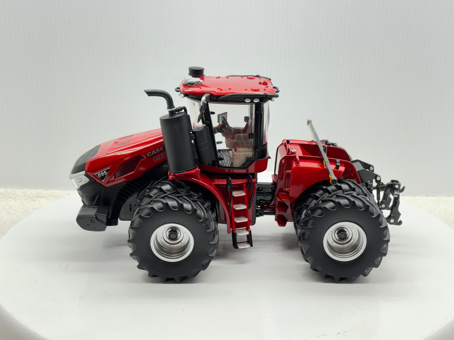 1/32 Case IH 595 Duals
