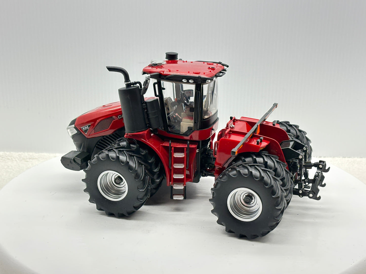 1/32 Case IH 595 Duals