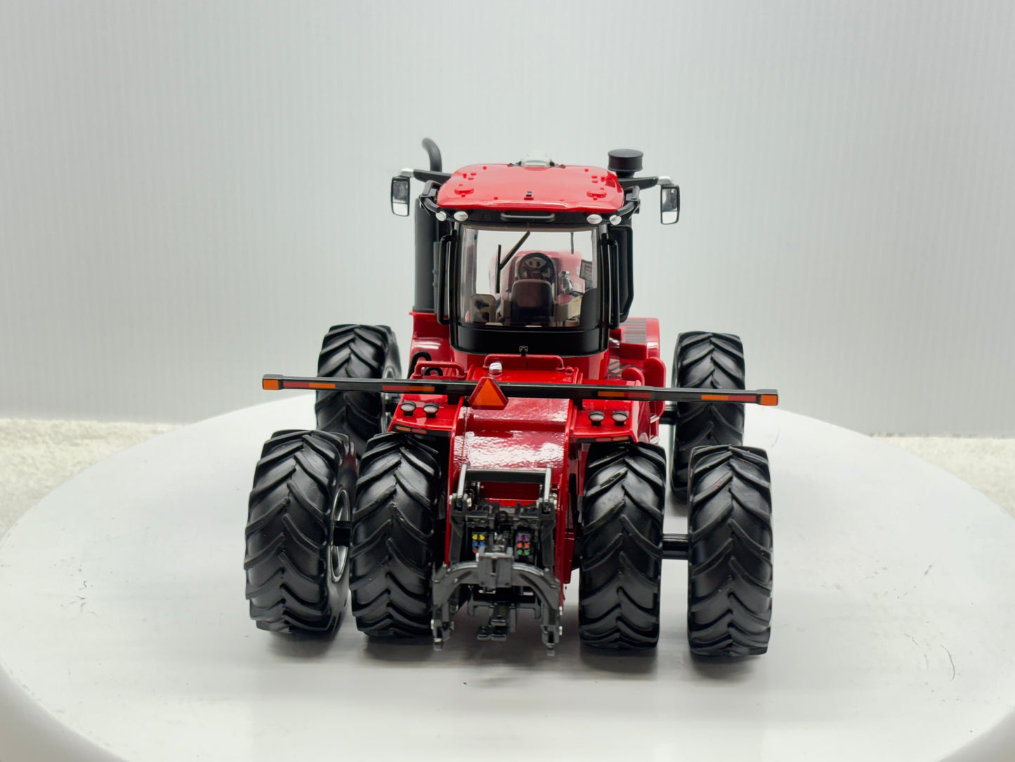 1/32 Case IH 595 Duals