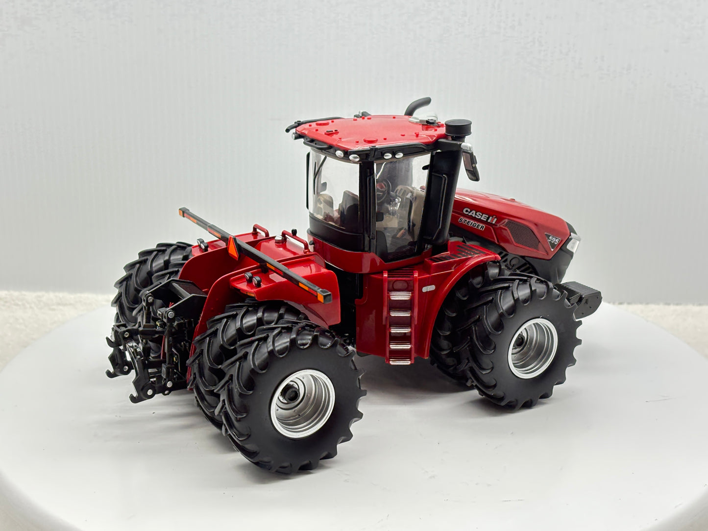 1/32 Case IH 595 Duals