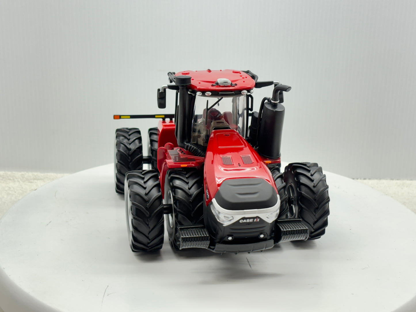 1/32 Case IH 595 Duals