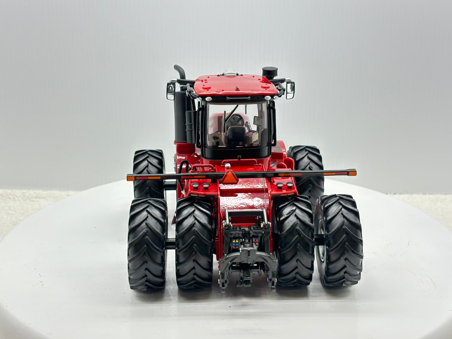 1/32 Case IH 595 Duals