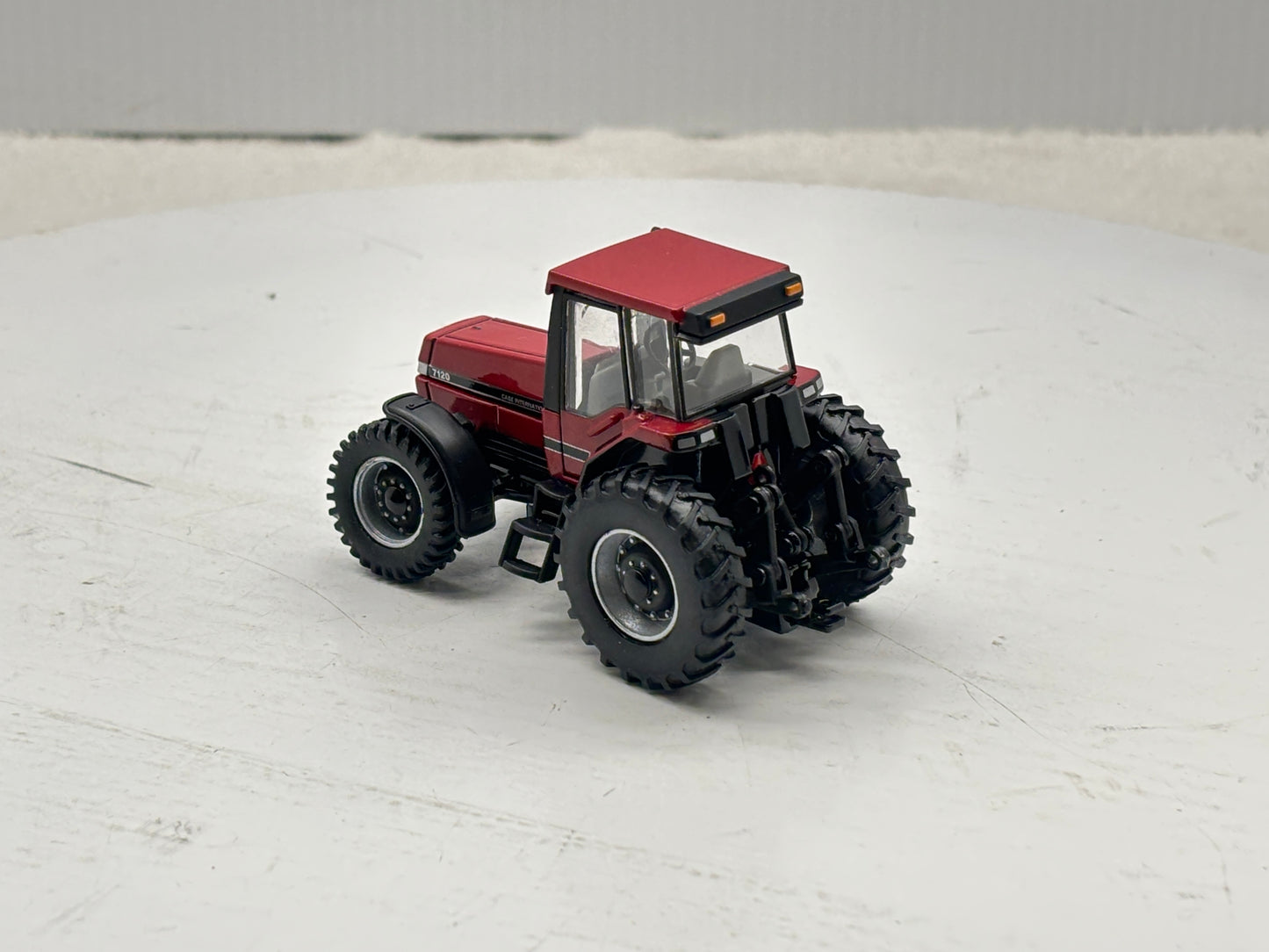 1/64 Case IH 7120 Magnum Prestige