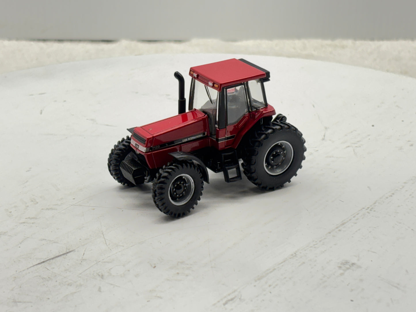 1/64 Case IH 7120 Magnum Prestige